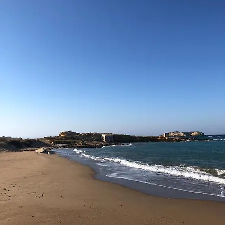 Sophia & Chris Daire Santa Maria (Paros)